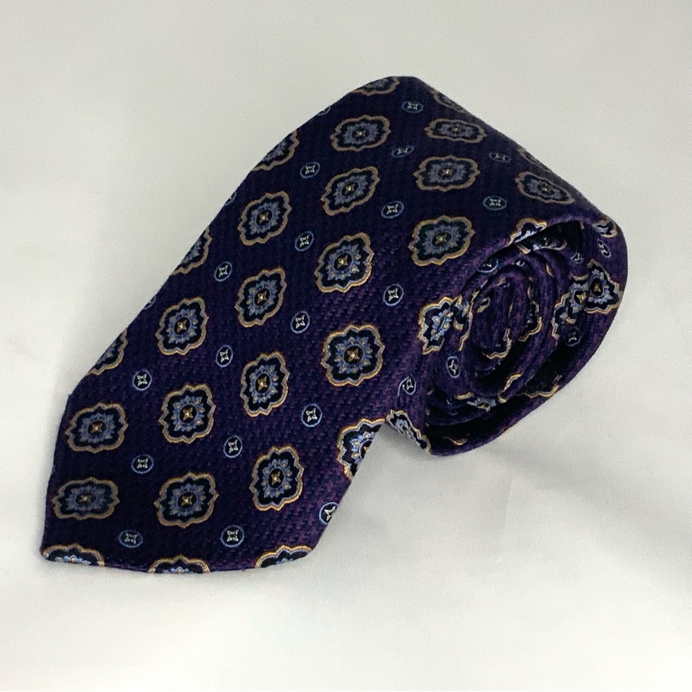 Jos. A. Bank Signature Gold Collection Woven Silk Purple & Gold Medallion Tie - Picture 4 of 4